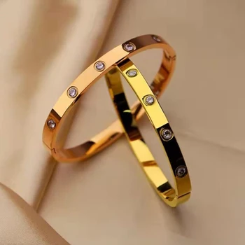 Мода Класически луксозен висококачествен титанов стомана геометричен пръстен гривна старши подарък банкет дамски бижута гривна 2023