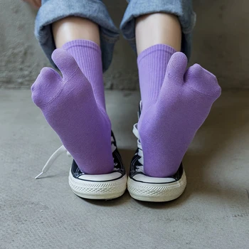 Нови нехлъзгащи се чорапи с два пръста Чорапи с пръсти Сплит пръсти памучни чорапи Четири сезона Средна тръба Дневна система Две пръста Дълги джапанки Word